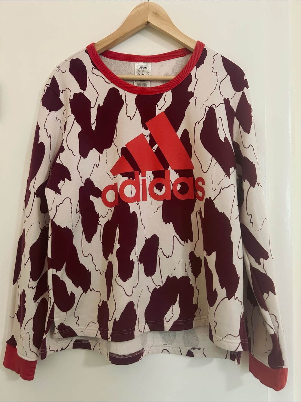 Adidas x Zoe Saldana Berry Pink Abstract Camo Pullover Crewneck Sweatshirt Large
